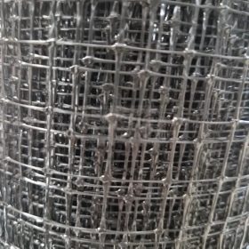 Műanyag csibeháló 2 m x 100 m 16 x 16 mm, fekete