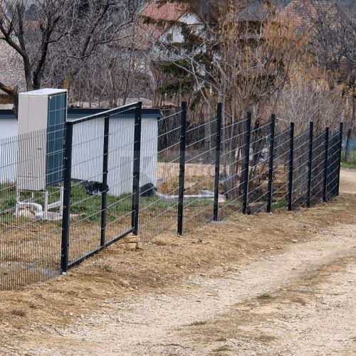 2D kerítés antracit (RAL 7016) 8-6-8 – 203 cm magas